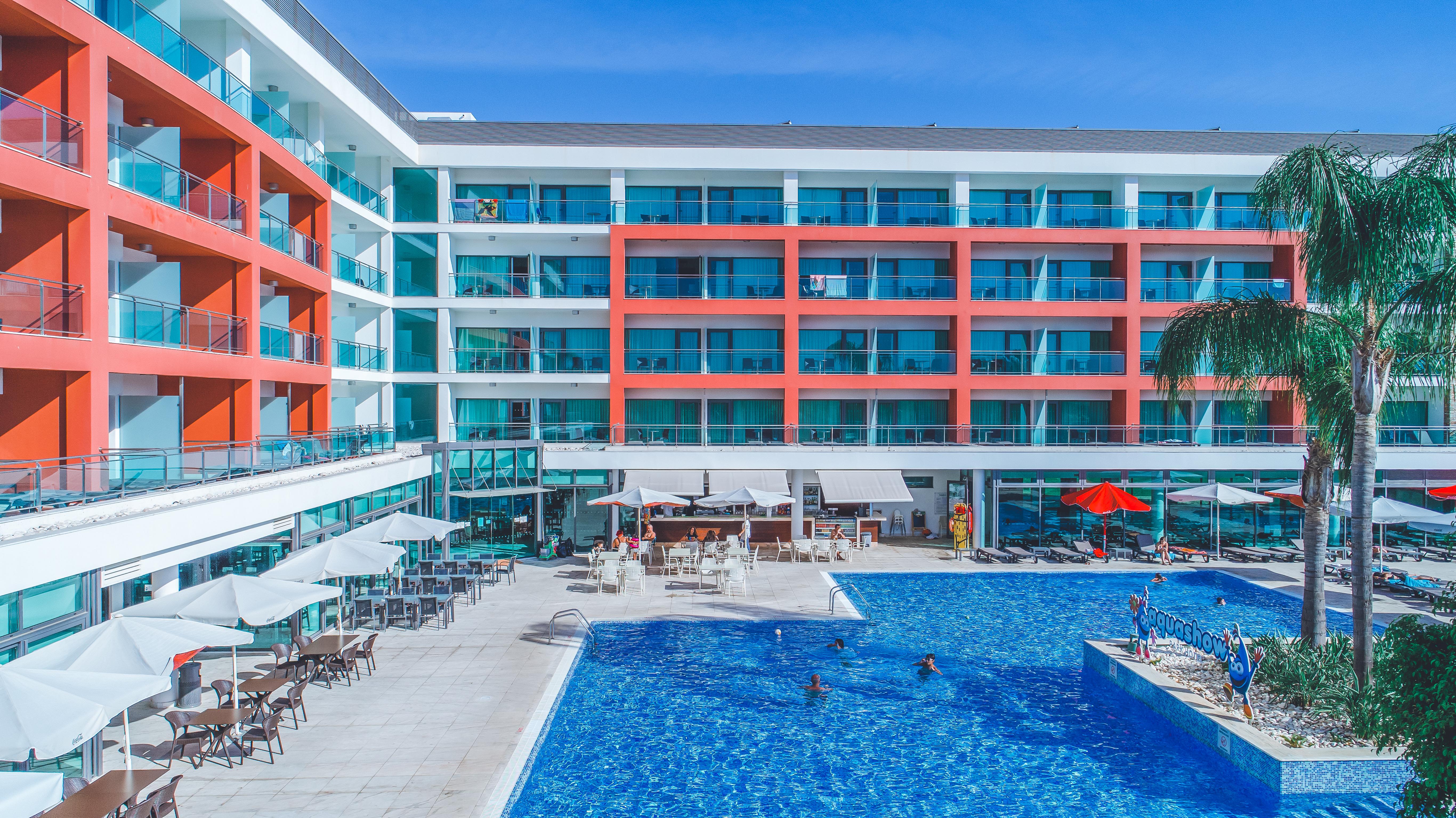 อควาโชว์ พาร์ค โฮเทล Hotel กัวเตย์รา ภายนอก รูปภาพ